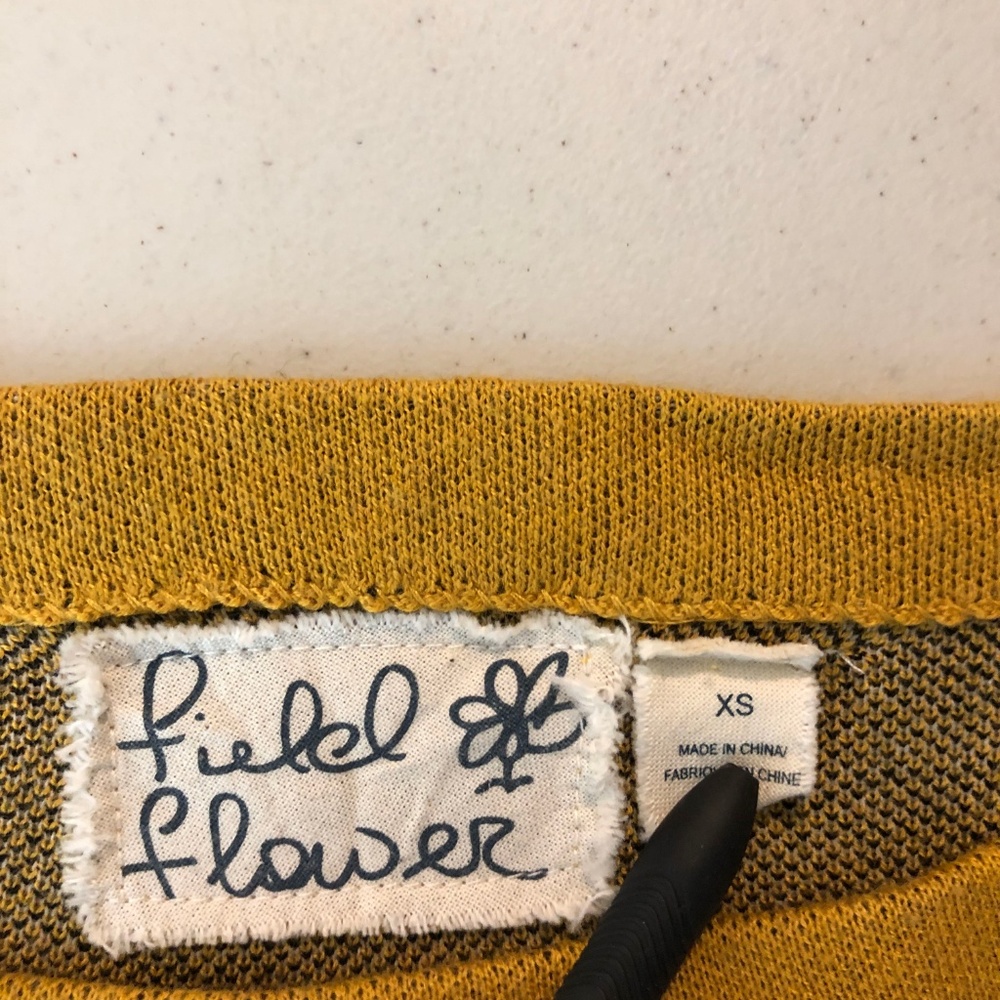 Field Flower Poppy Pocket Tunic Sweater Mustard - Picture 4 of 6